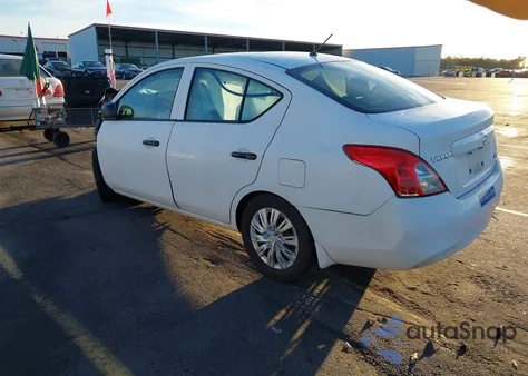 2012 Nissan Versa 1.6 S z USA, uszkodzony, nr VIN 3N1CN7APXCL933630